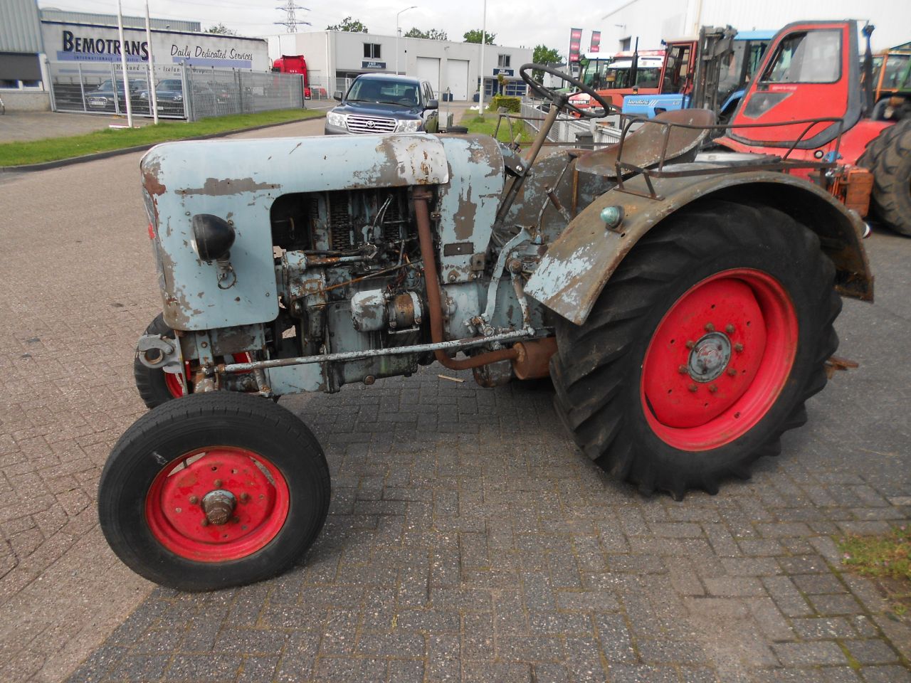 Eicher e30