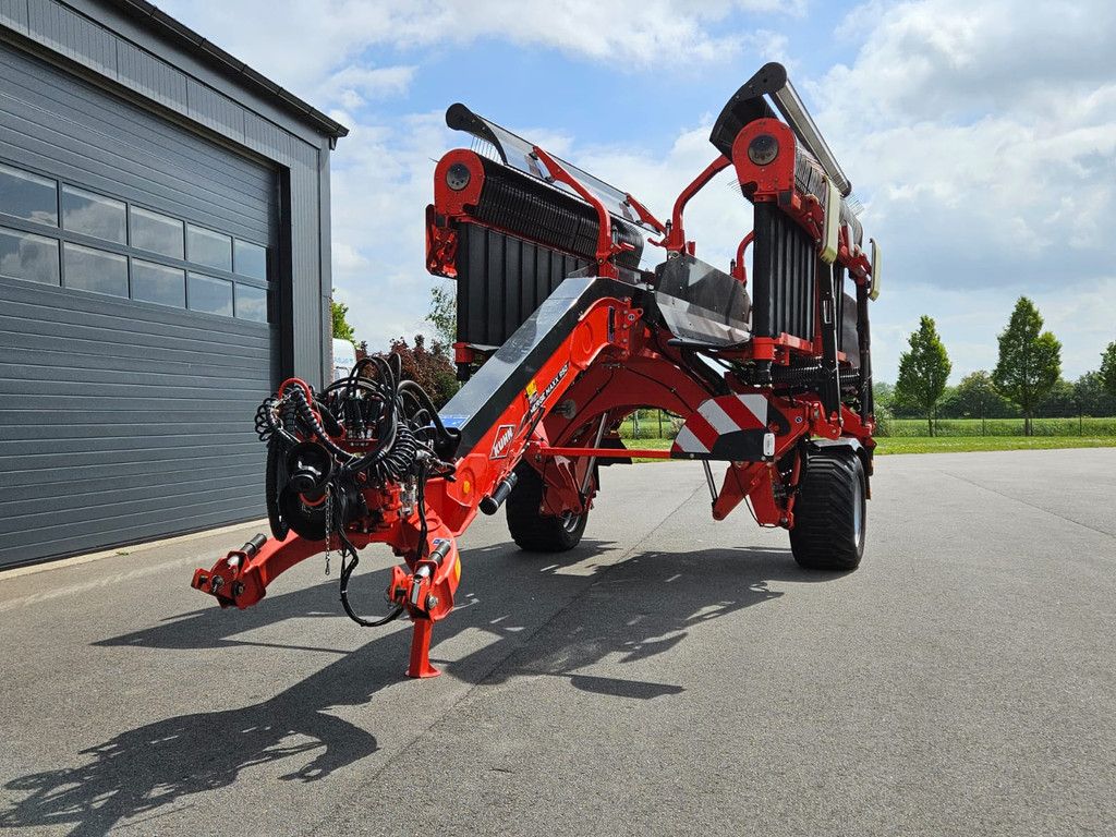 Kuhn MERGE MAXX 950 Bandenhark