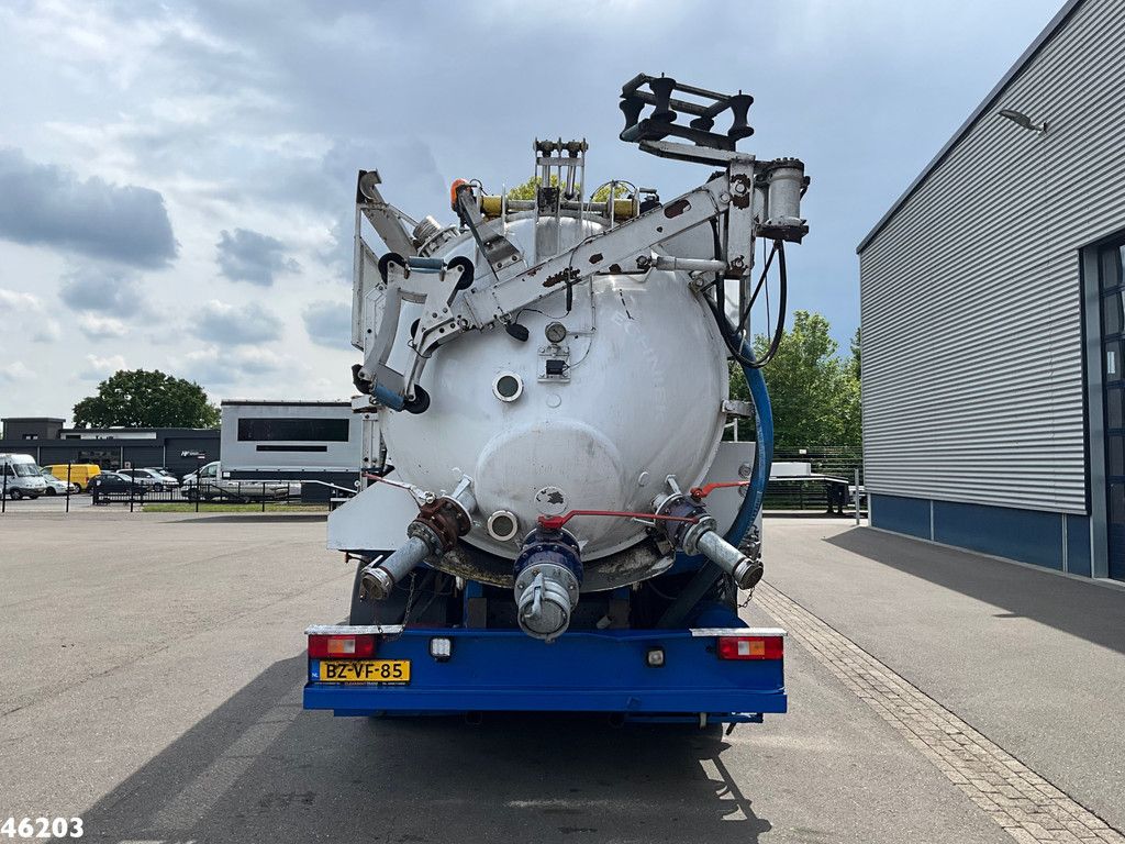 Volvo FH 390 8x4 kolkenzuiger