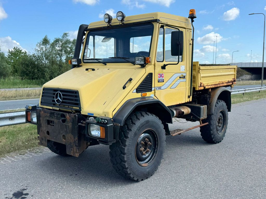 MercedesBenz Unimog U140