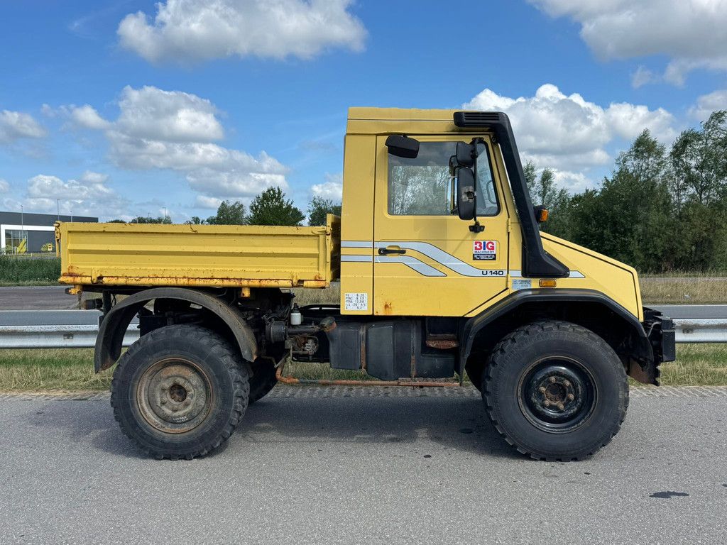 MercedesBenz Unimog U140