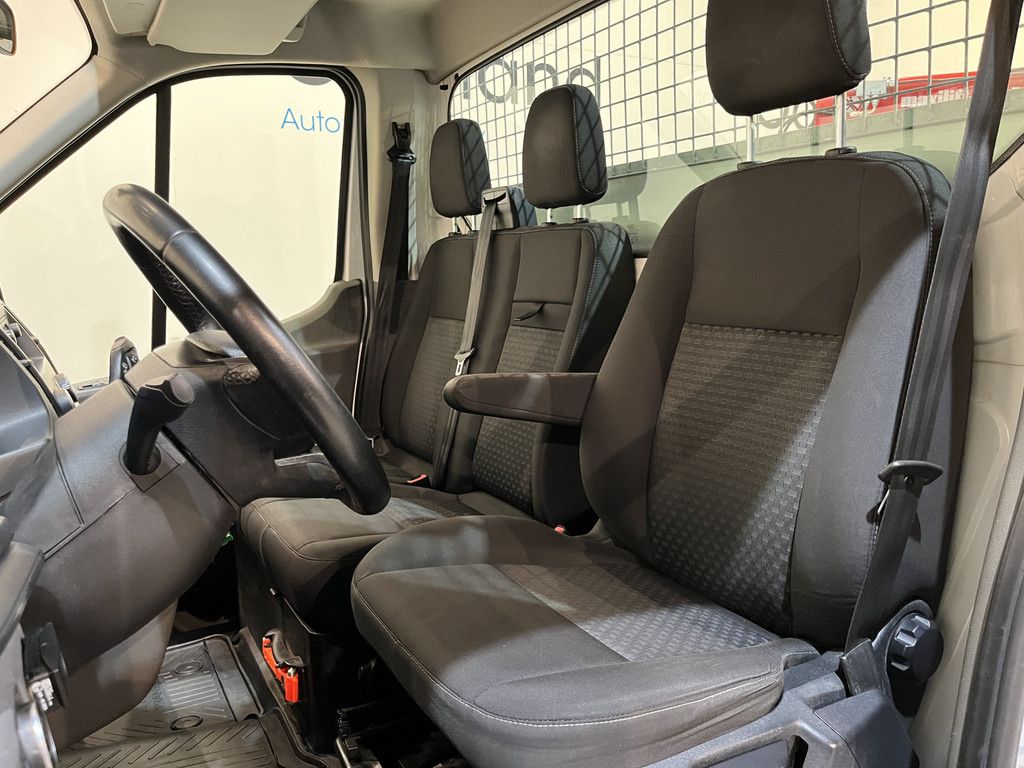 Ford Transit 350 2.0 TDCI L2 Trend RWD Open Laadbak / Maxilift kraan / Euro 6 / Trekhaak 3.000 KG / Dubbel Lucht / Airco / Cruise Control / 3-Zits / 67.000 KM !!
