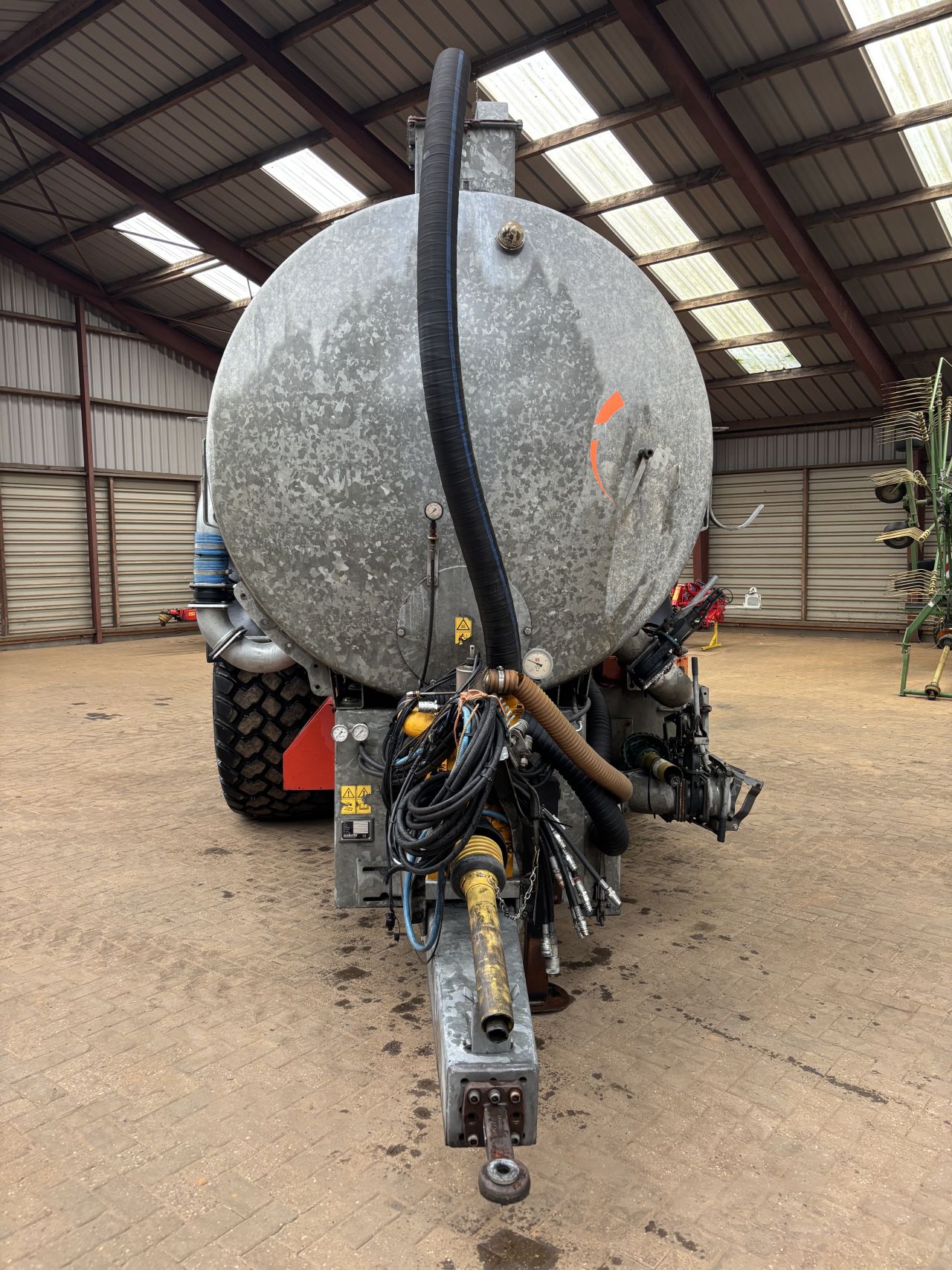 Schouten 11 m3 tank met vredo zodebemester