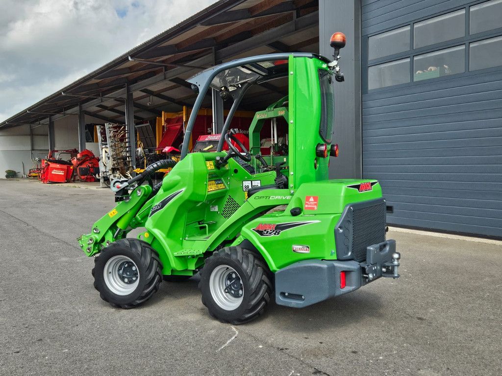 Avant 528 TDL+ mini-shovel