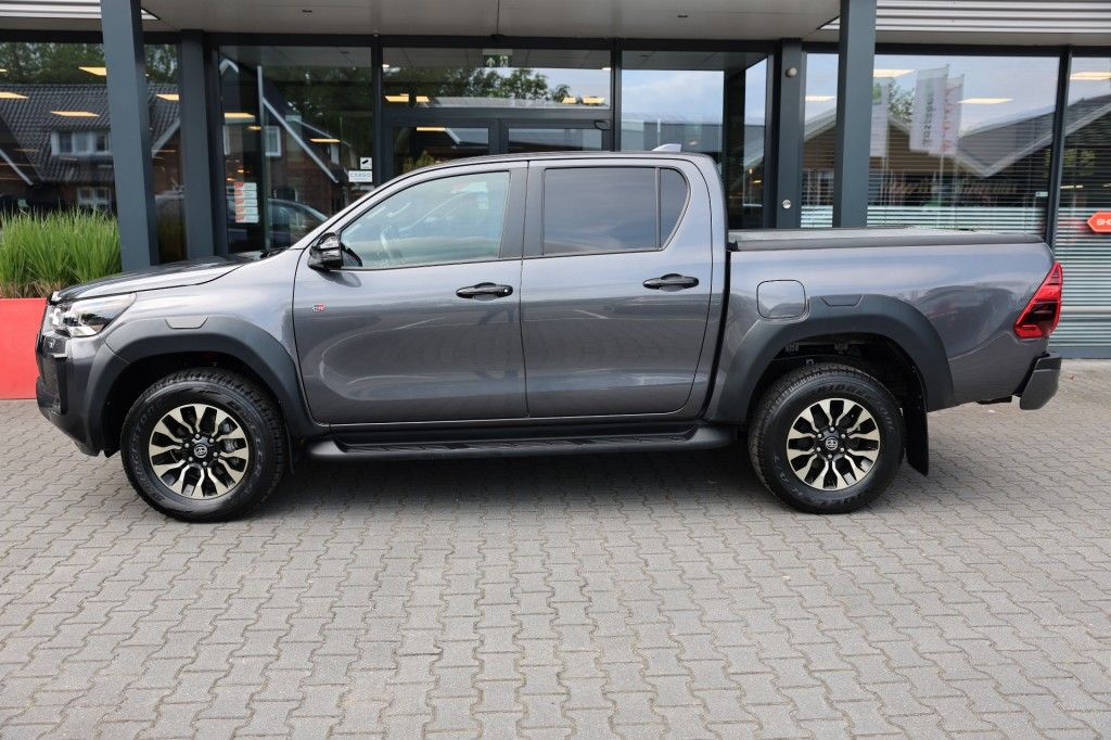 Toyota Hilux 2.8 D-4D DUBBEL CABIN GR SPORT A/T 2 ZITS 4WD VAN