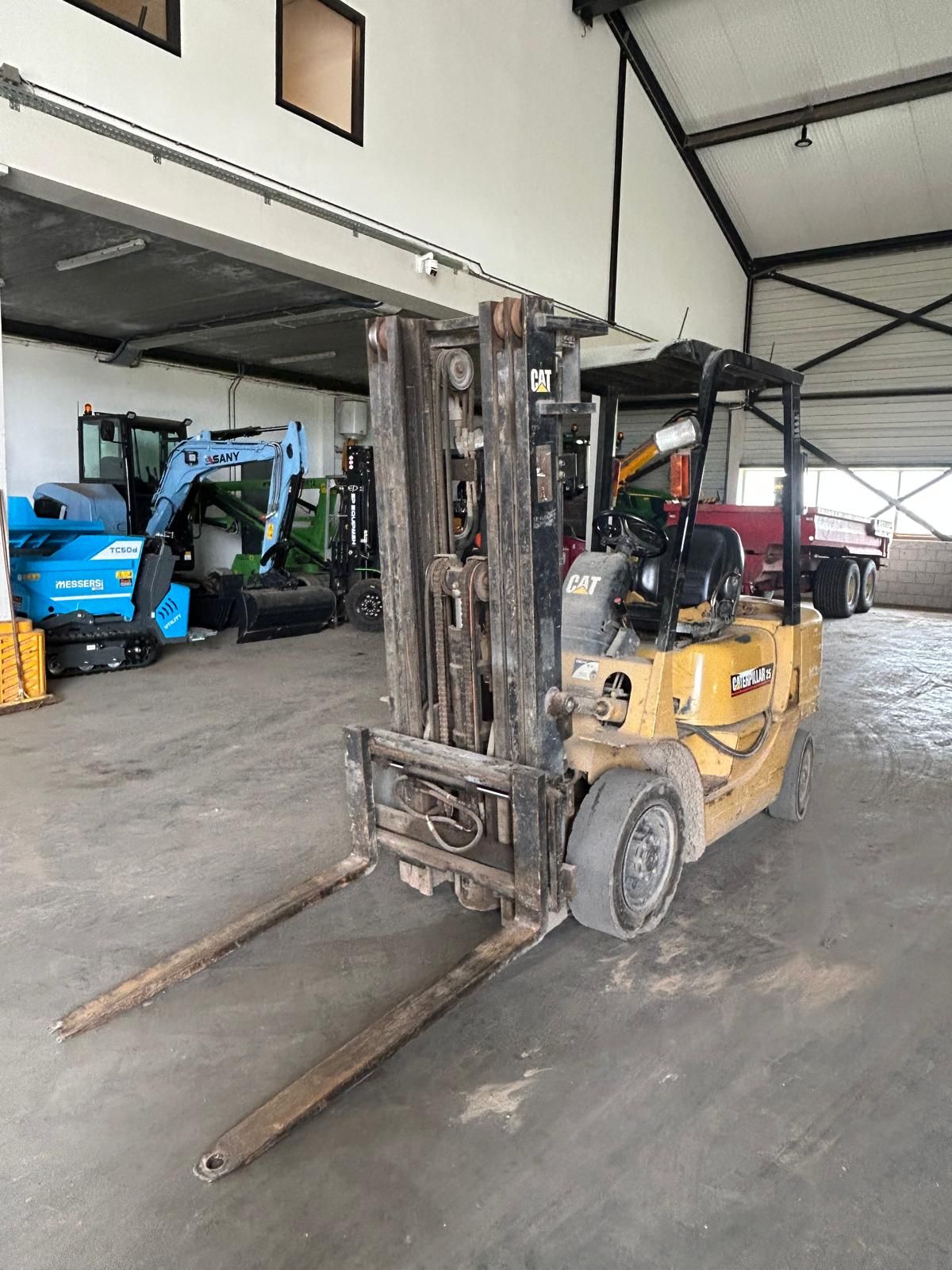 Heftruck Caterpillar DP25K