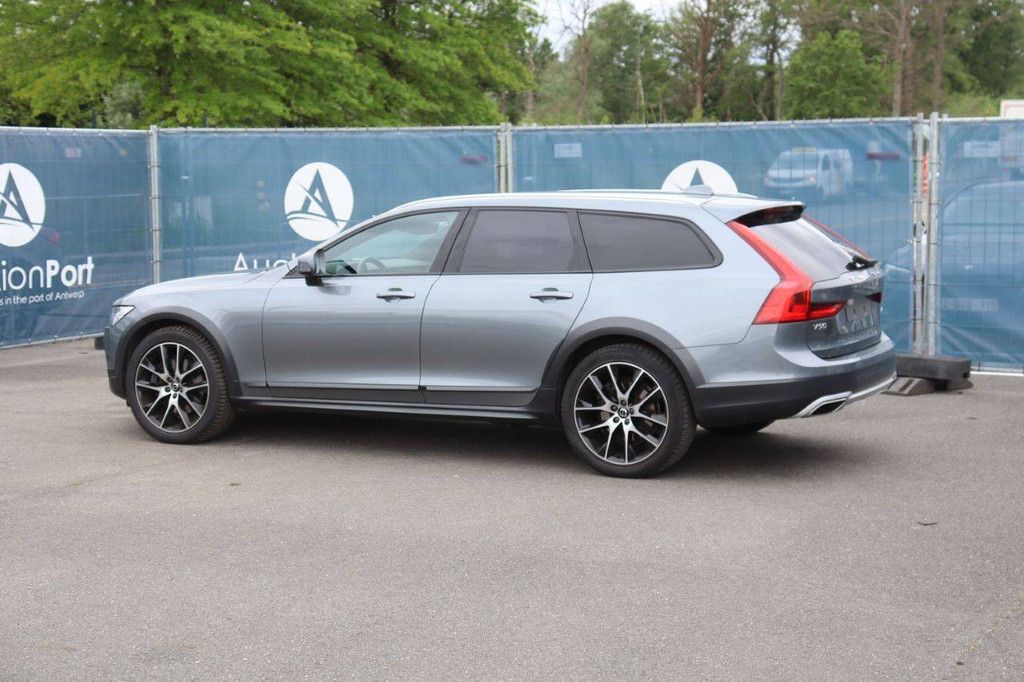 Personenauto Volvo V90 Diesel 235pk 2022