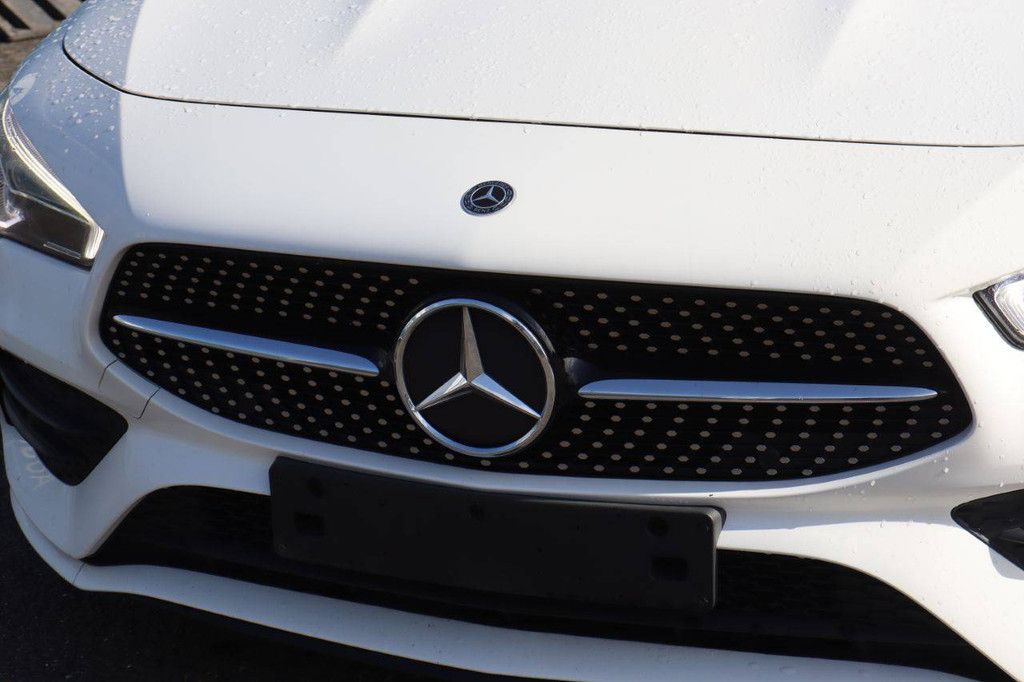 Pkw Mercedes-Benz CLA Coupé Diesel 116 PS 2019 (Margin)