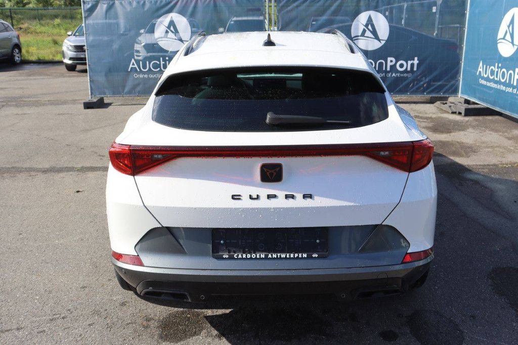 SUV SEAT Cupra Formentor E-Hybrid 150hp 2021