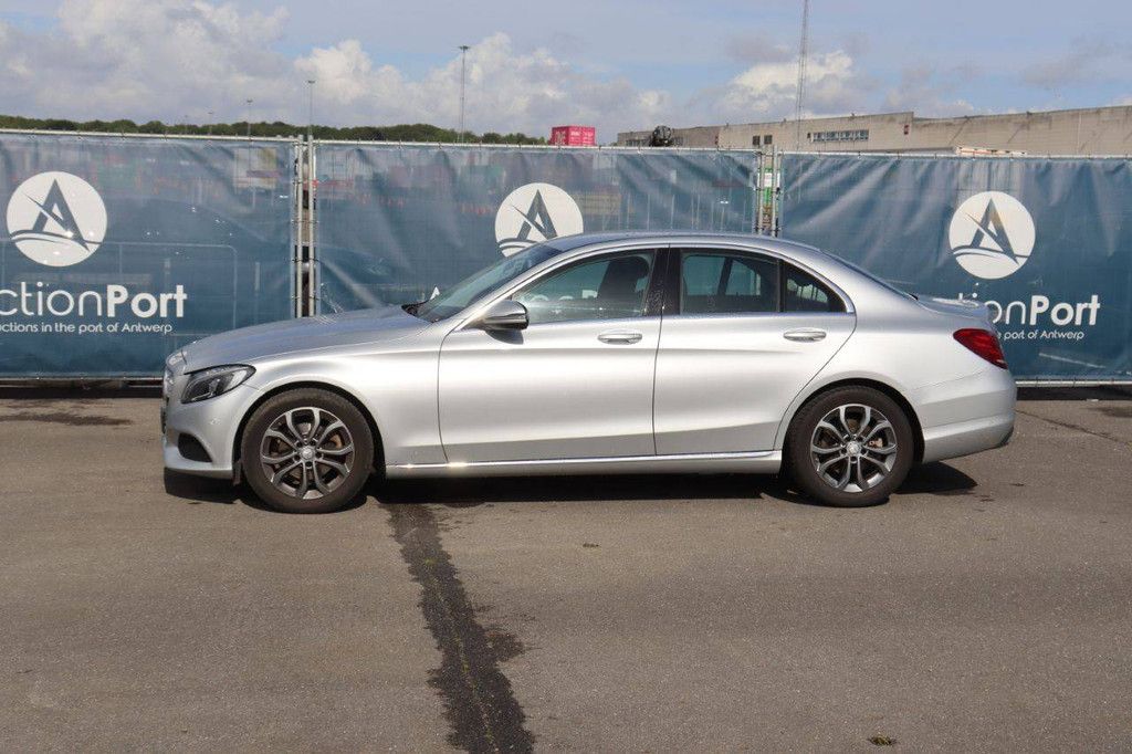 Passenger car Mercedes-Benz C-Class Diesel 120hp 2016 (Margin)