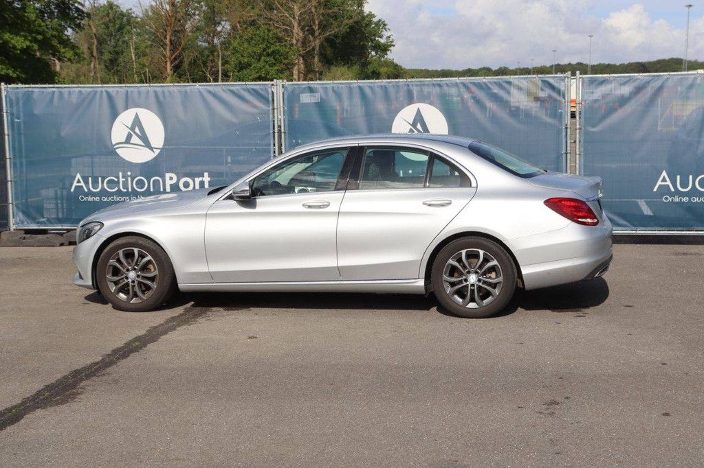 Passenger car Mercedes-Benz C-Class Diesel 120hp 2016 (Margin)