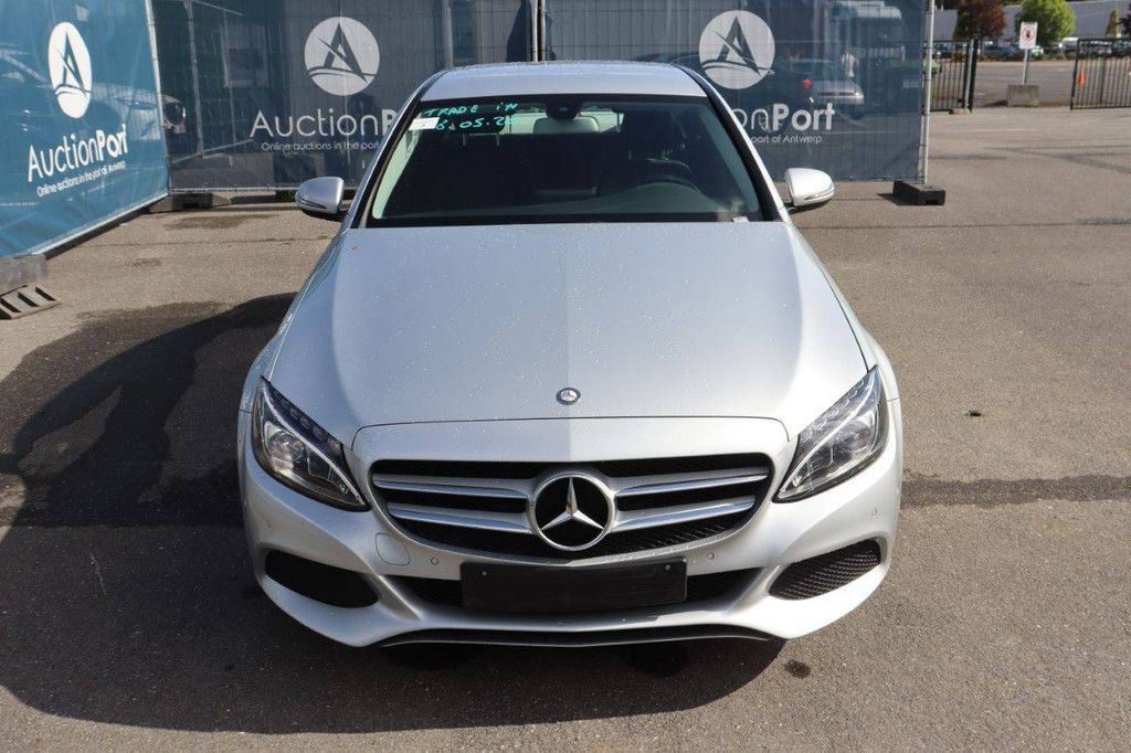 Passenger car Mercedes-Benz C-Class Diesel 120hp 2016 (Margin)