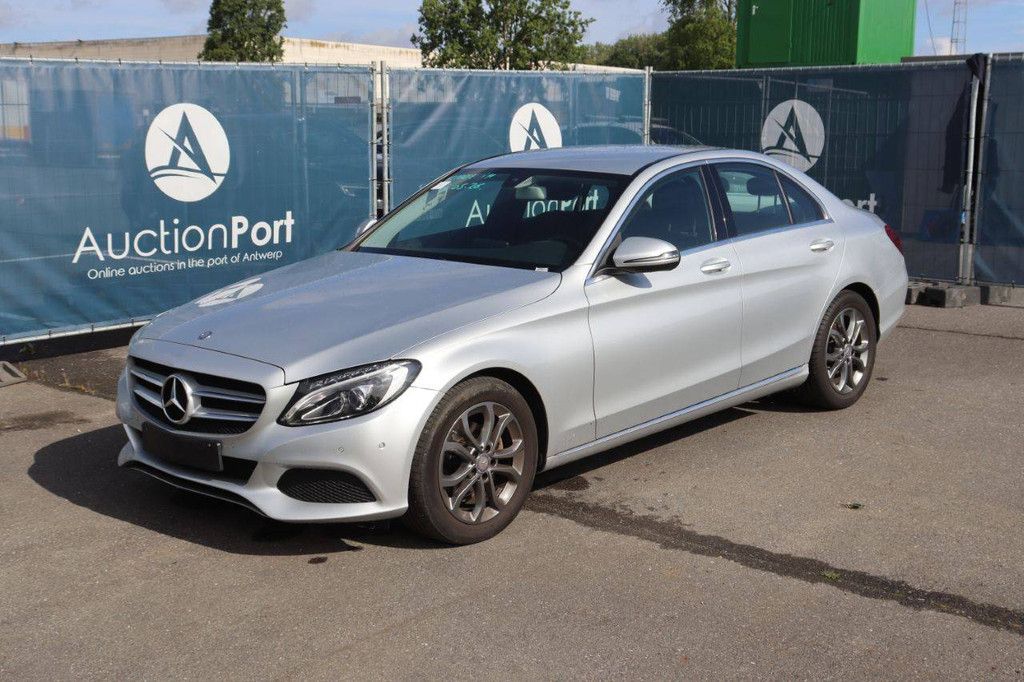 Passenger car Mercedes-Benz C-Class Diesel 120hp 2016 (Margin)