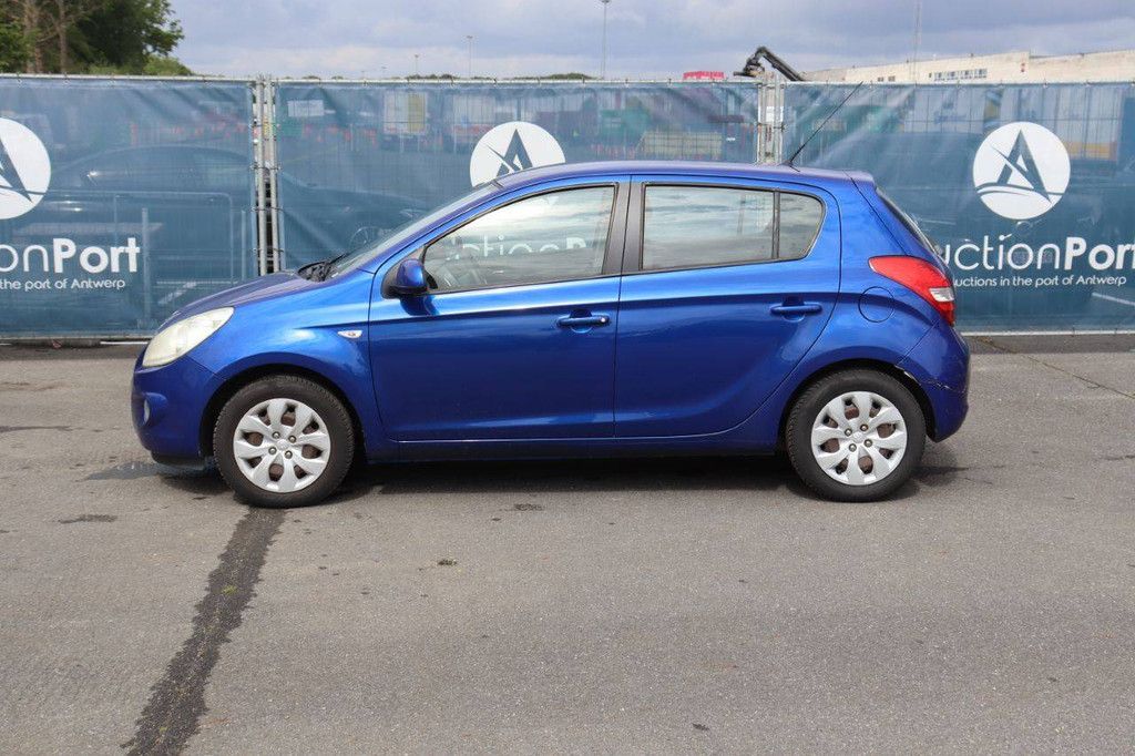 Hyundai i20 Petrol 75hp Passenger Car 2009 (Margin)