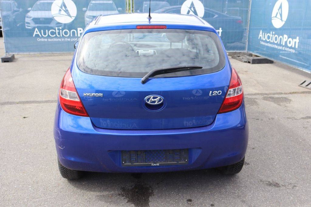 Hyundai i20 Petrol 75hp Passenger Car 2009 (Margin)