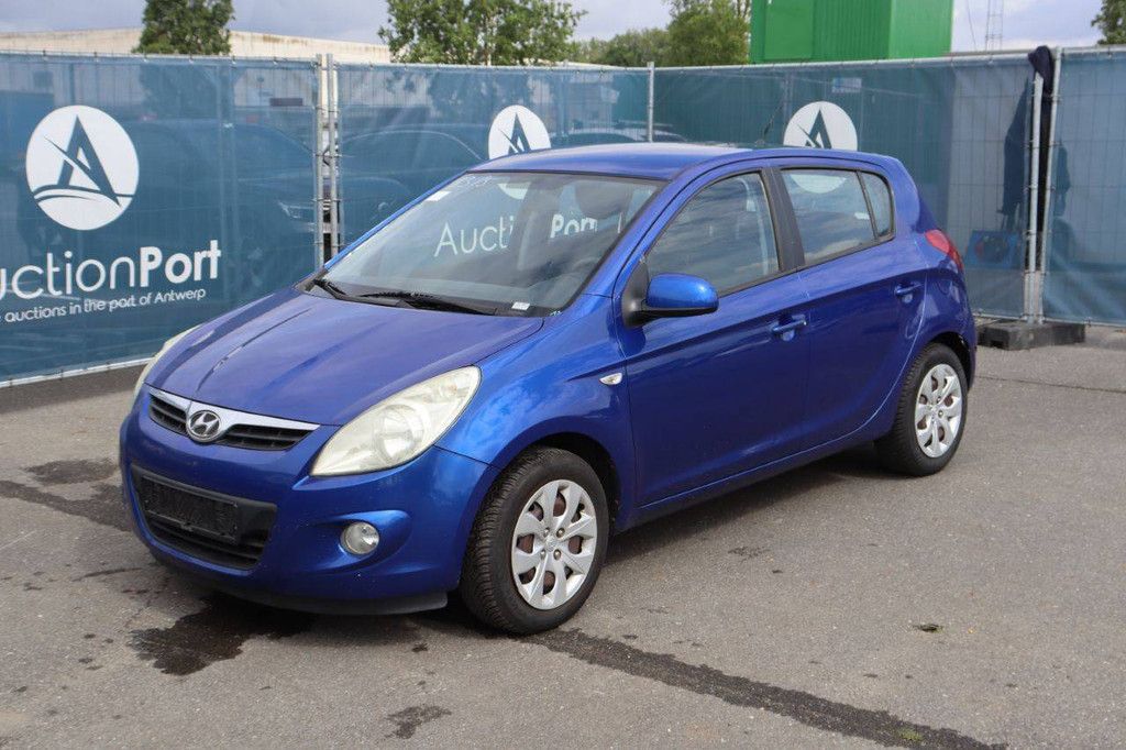 Hyundai i20 Petrol 75hp Passenger Car 2009 (Margin)
