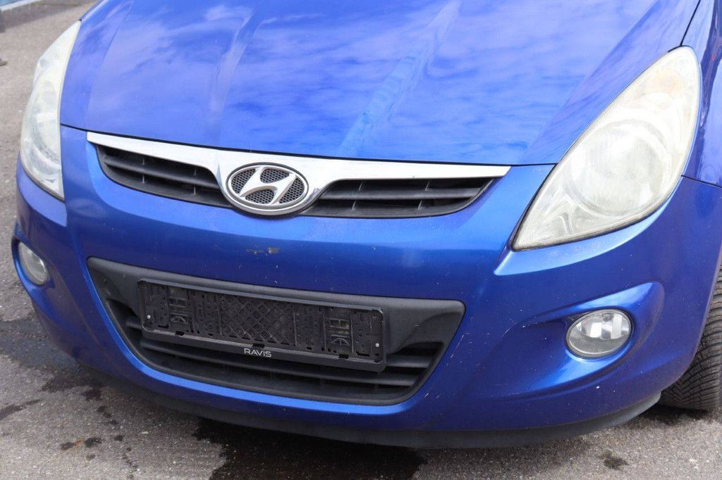 Hyundai i20 Petrol 75hp Passenger Car 2009 (Margin)