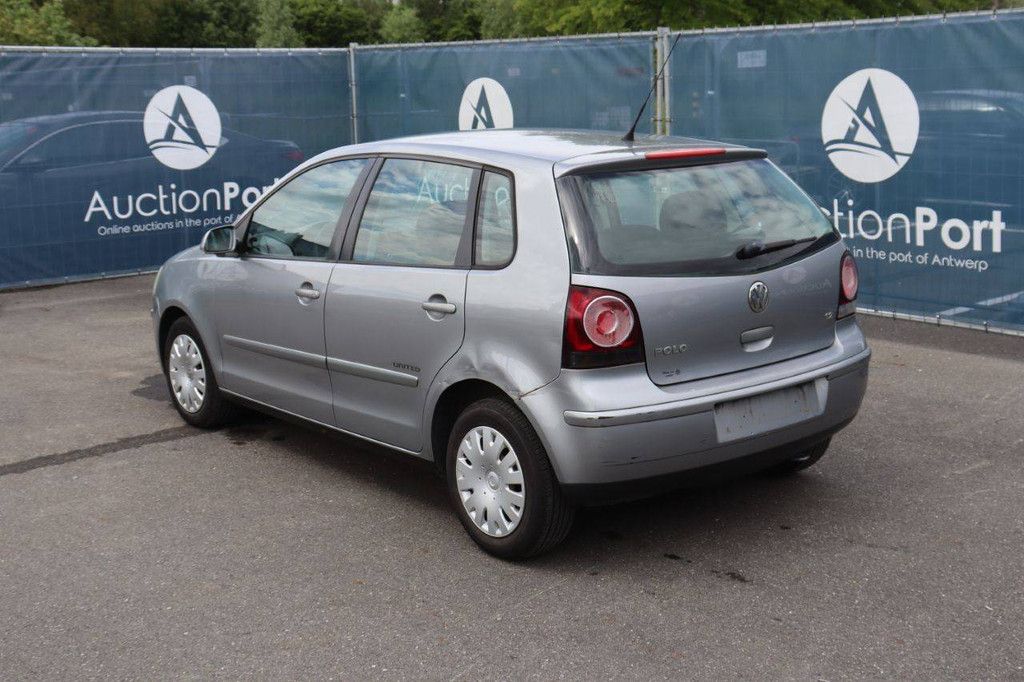Passenger car Volkswagen Polo Petrol 70hp 2008 (Margin)