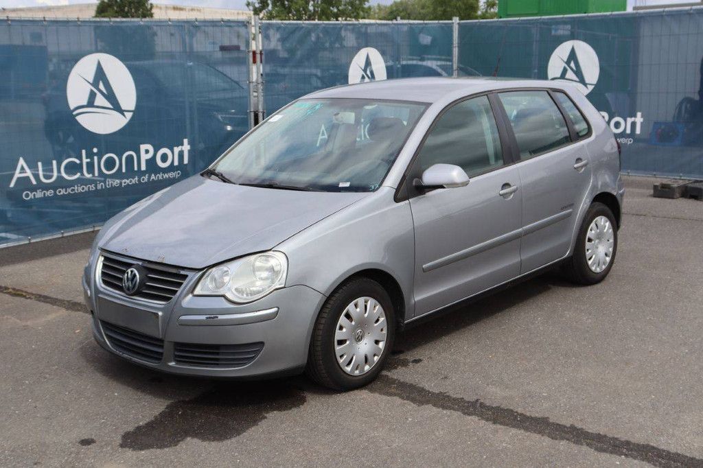Passenger car Volkswagen Polo Petrol 70hp 2008 (Margin)