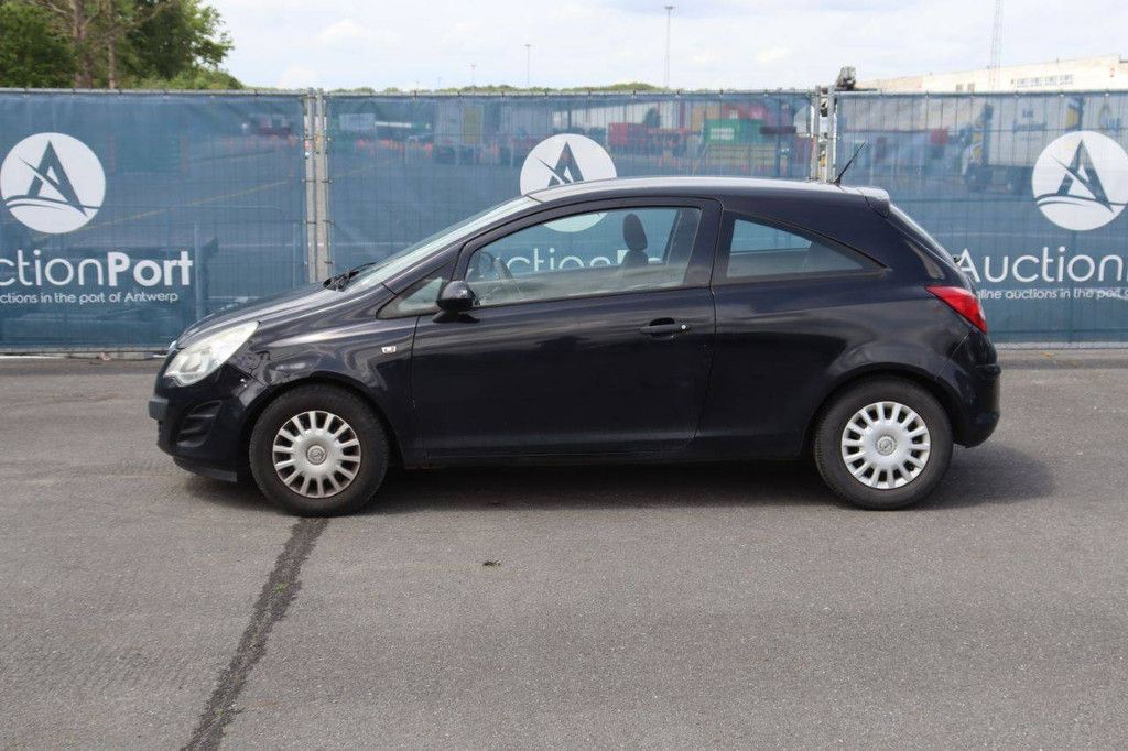 Pkw Opel Corsa Benzin 65 PS 2011 (Margin)