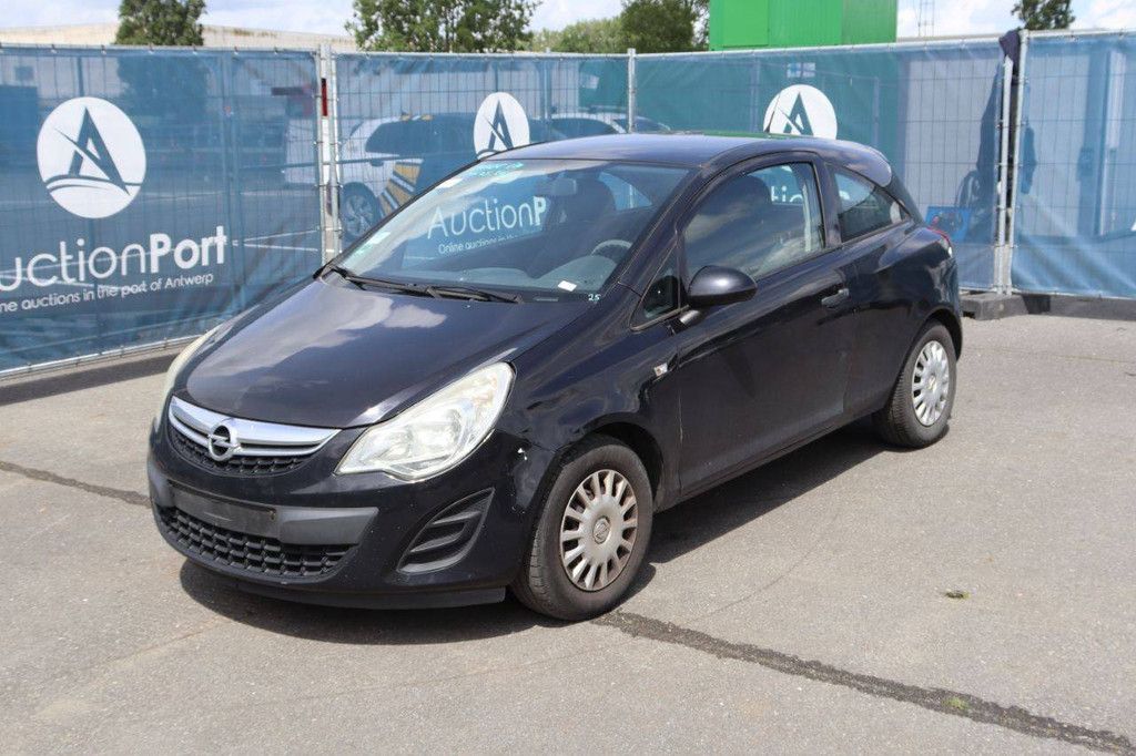 Pkw Opel Corsa Benzin 65 PS 2011 (Margin)