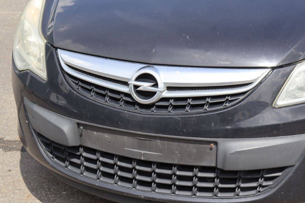 Pkw Opel Corsa Benzin 65 PS 2011 (Margin)