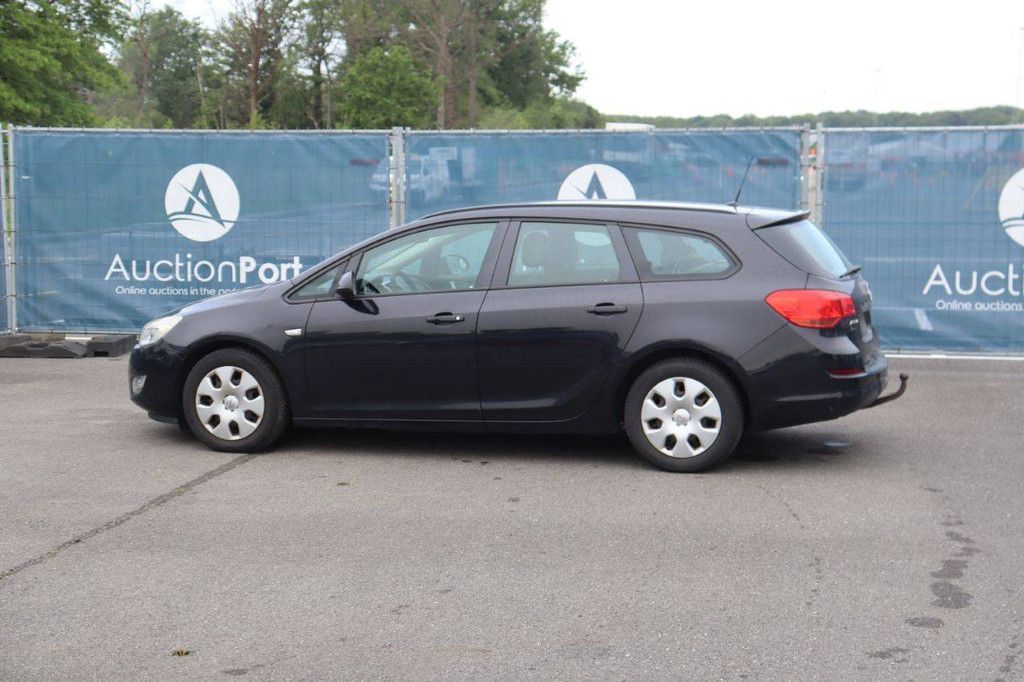 Pkw Opel Astra Benzin 100 PS 2011 (Margin)