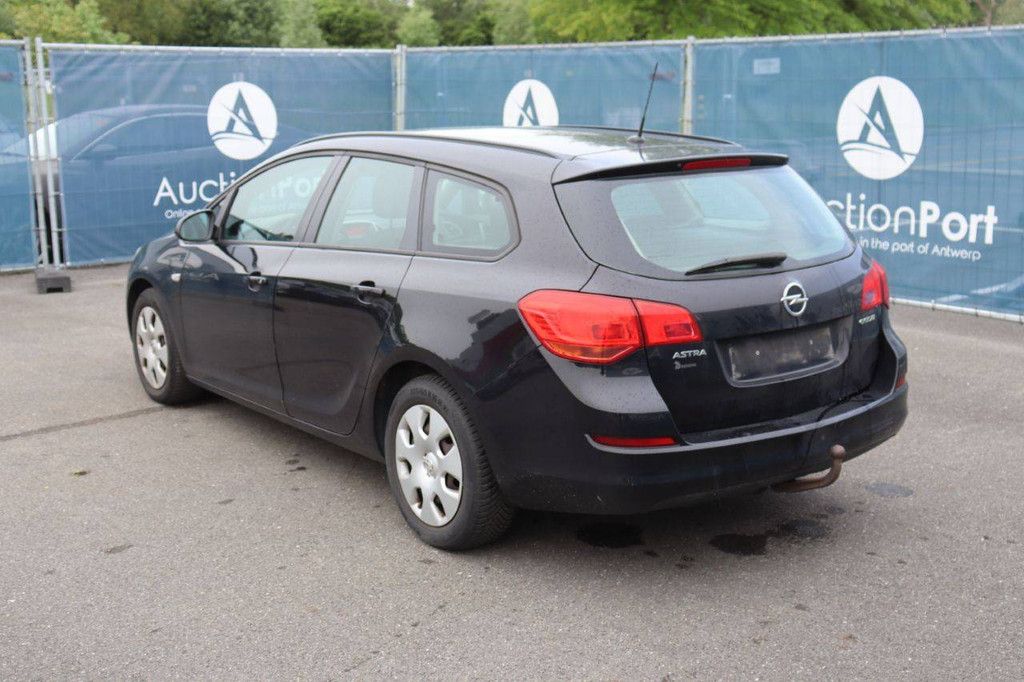 Pkw Opel Astra Benzin 100 PS 2011 (Margin)