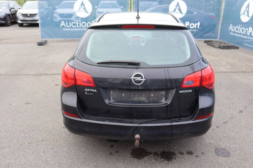 Pkw Opel Astra Benzin 100 PS 2011 (Margin)