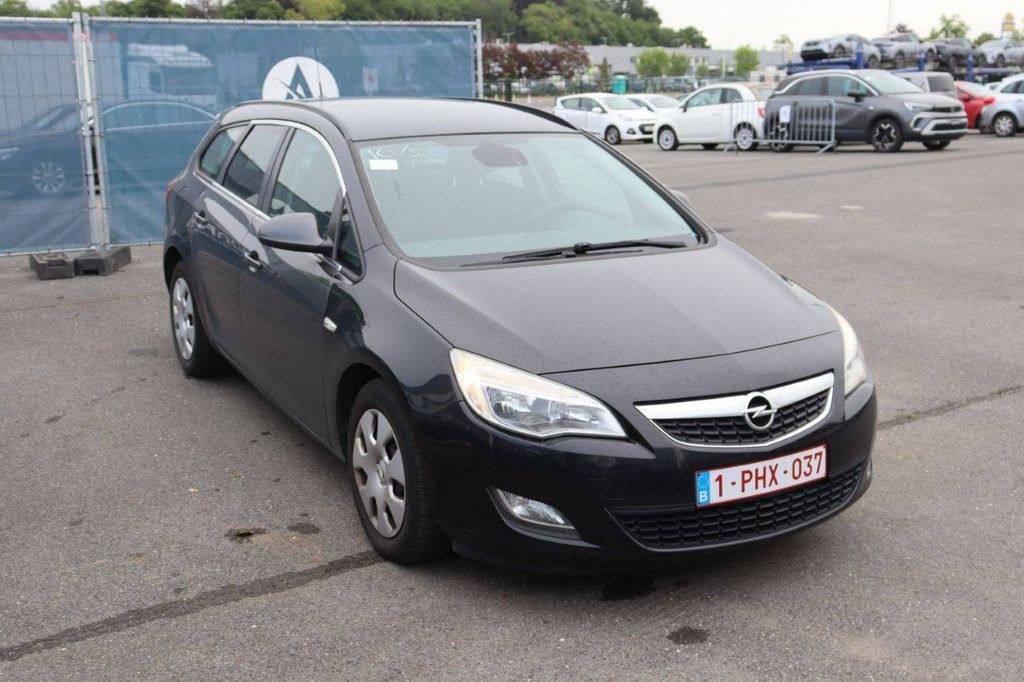 Pkw Opel Astra Benzin 100 PS 2011 (Margin)