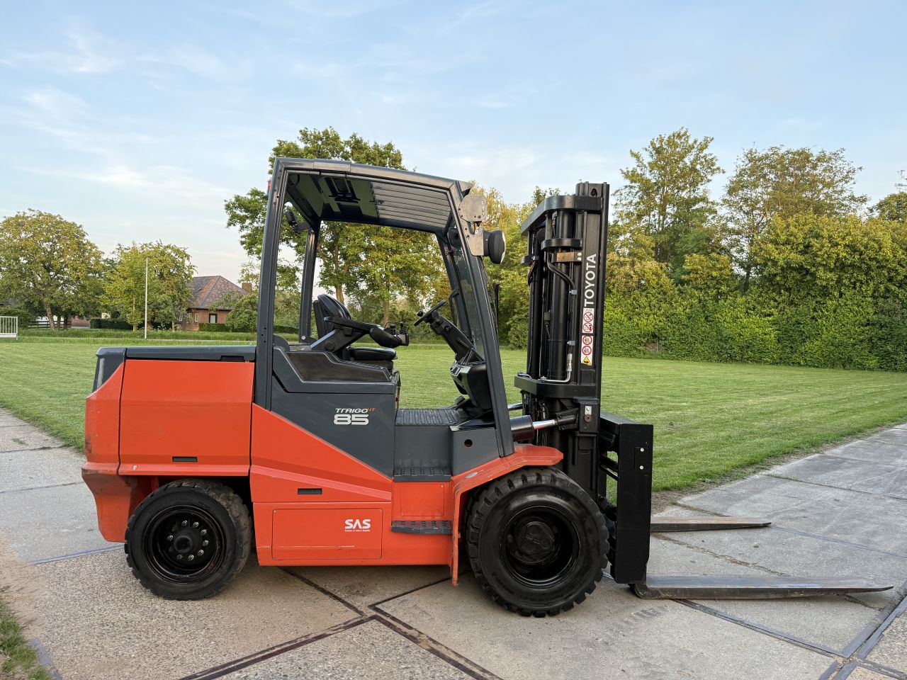 Toyota 8.5 tonner elektrisch Sideshift vorkversteller 250 uur!!!