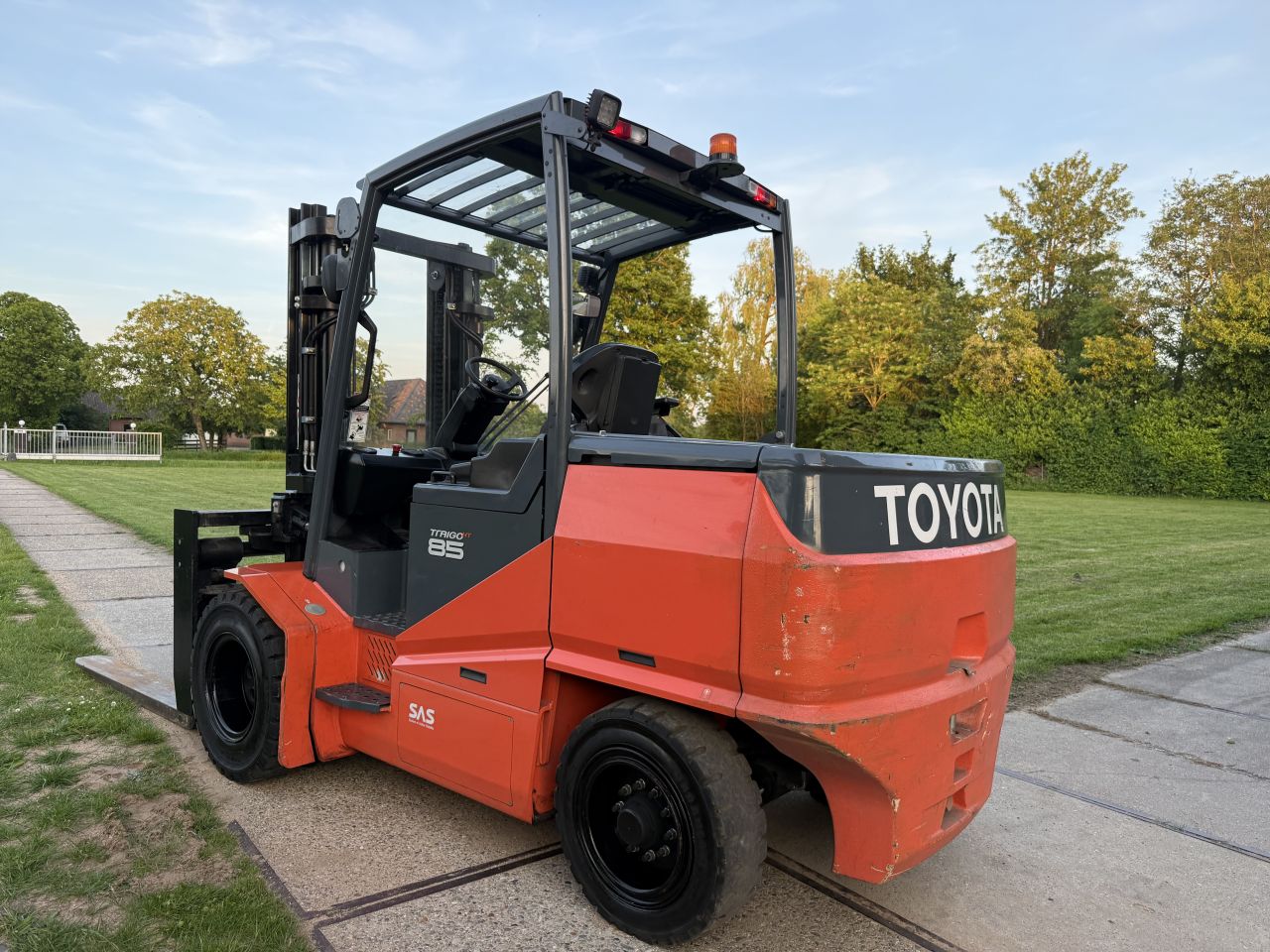 Toyota 8.5 tonner elektrisch Sideshift vorkversteller 250 uur!!!