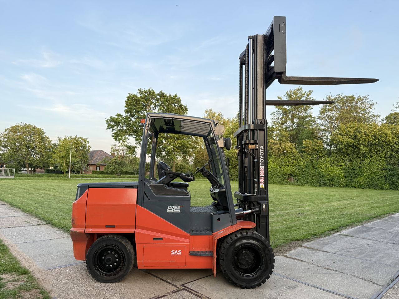 Toyota 8.5 tonner elektrisch Sideshift vorkversteller 250 uur!!!