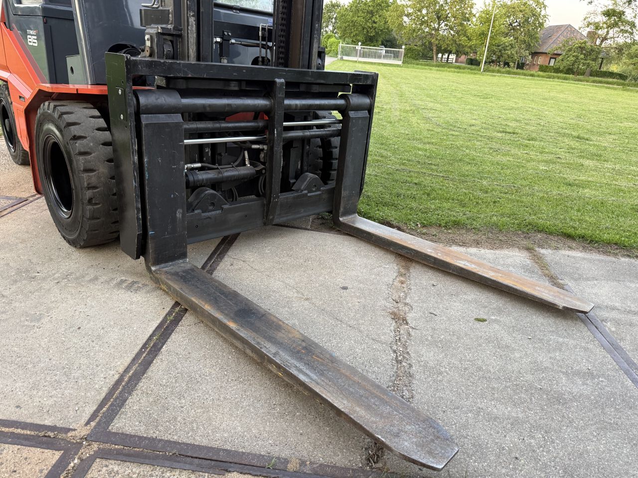 Toyota 8.5 tonner elektrisch Sideshift vorkversteller 250 uur!!!
