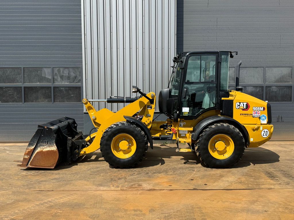 Caterpillar 908M