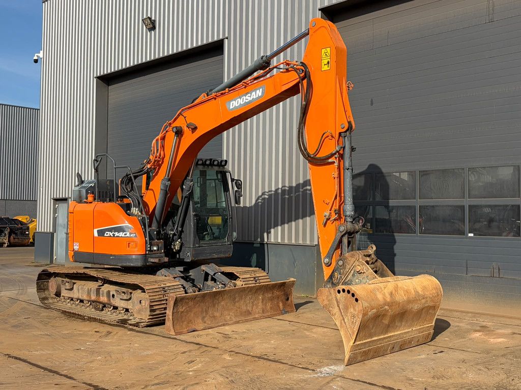 Doosan DX140LCR-5