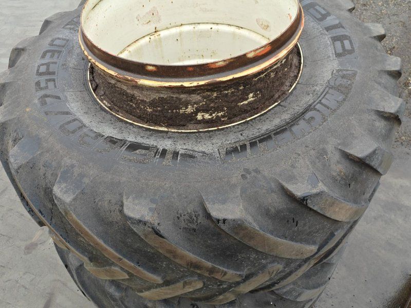 620/75R30 XXX