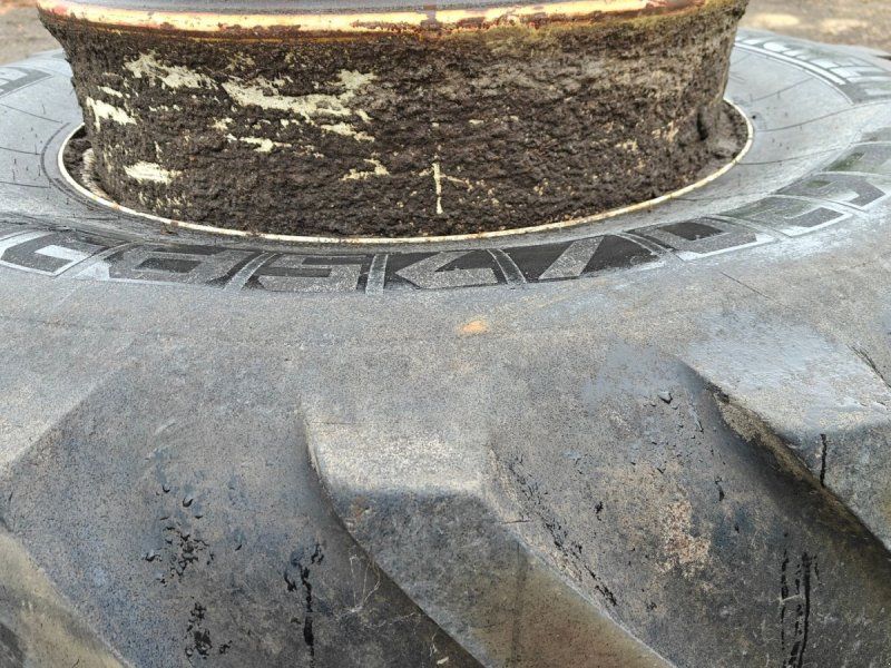 620/75R30 XXX