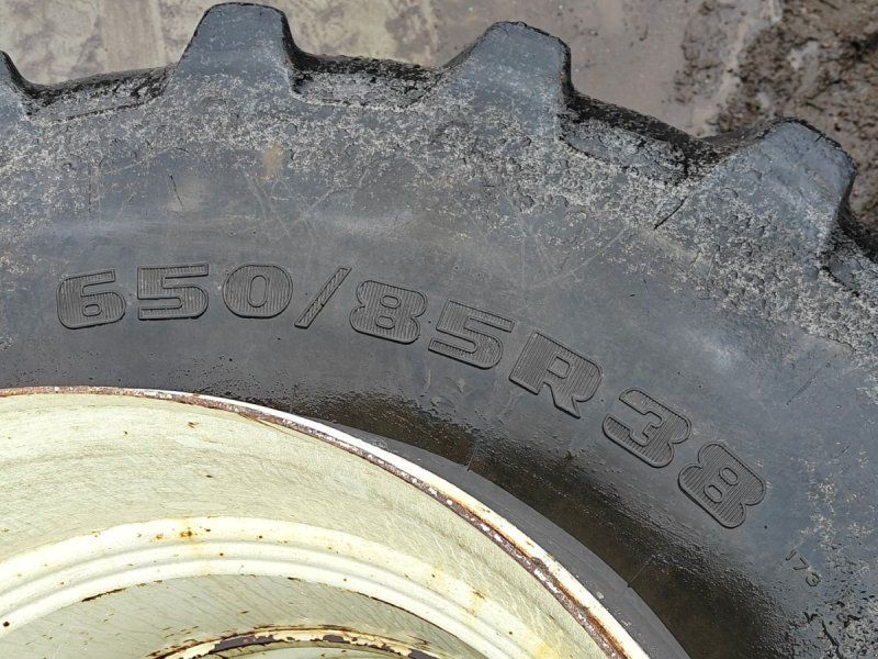 650/85R38 XXX