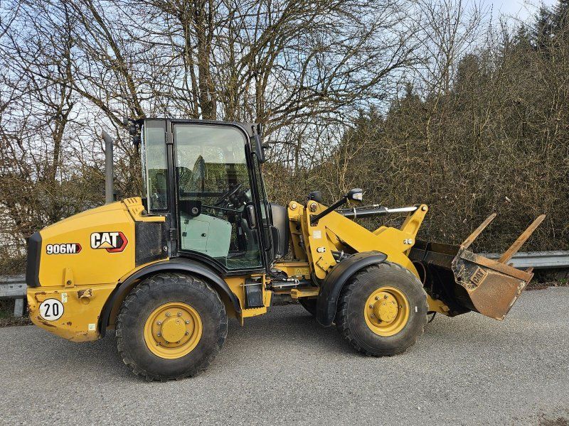 Cat 906 M