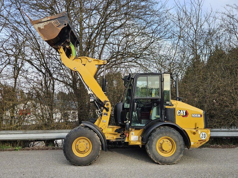 Cat 906 M