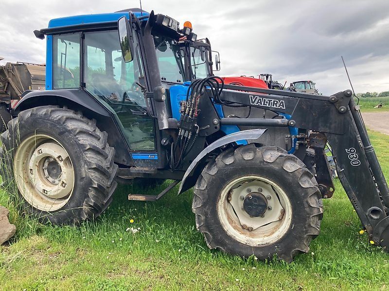 Valtra A85