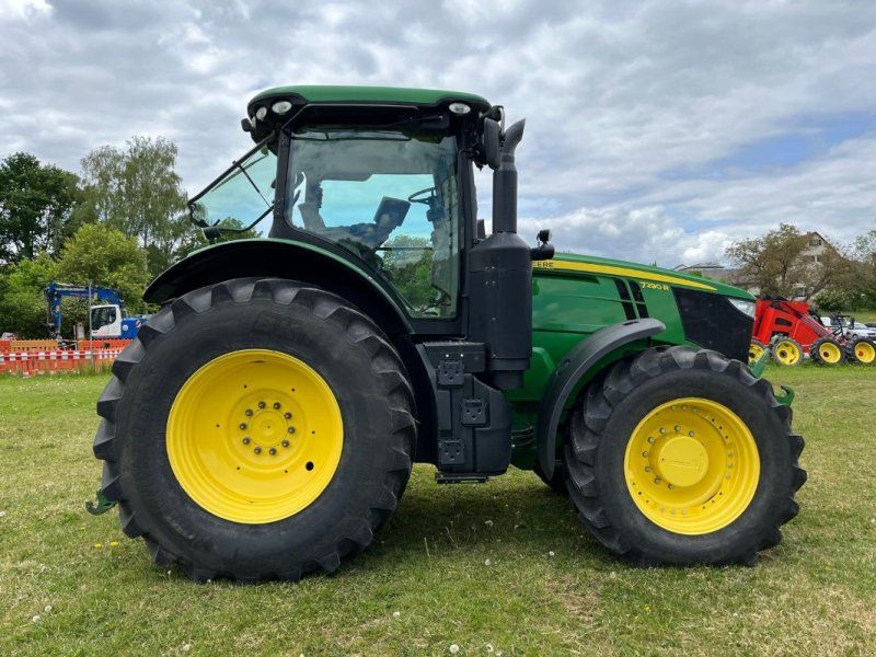 John Deere 7290R