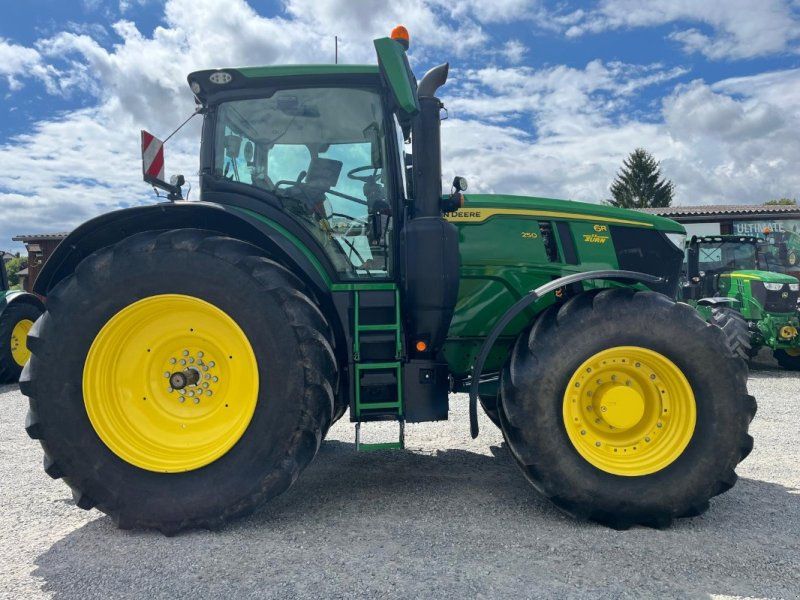 John Deere 6R 250