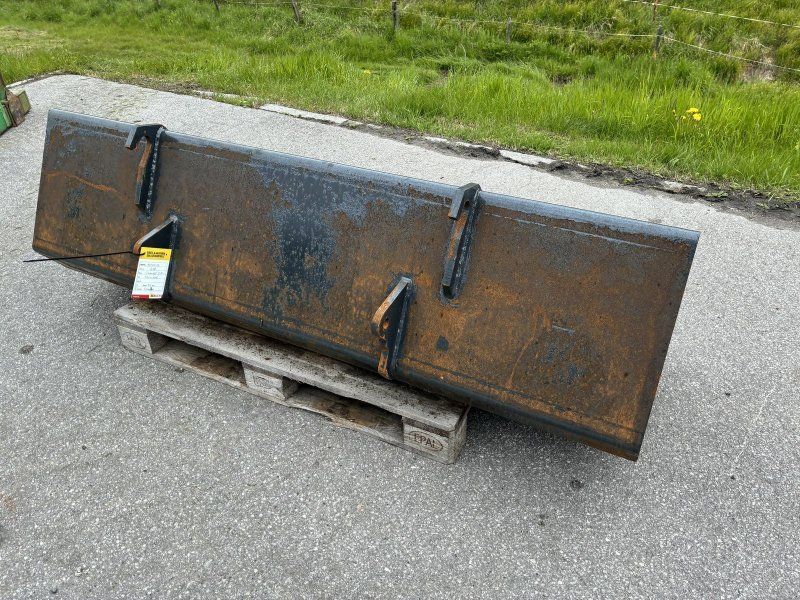 Schaufel 2m mit Euro Aufnahme