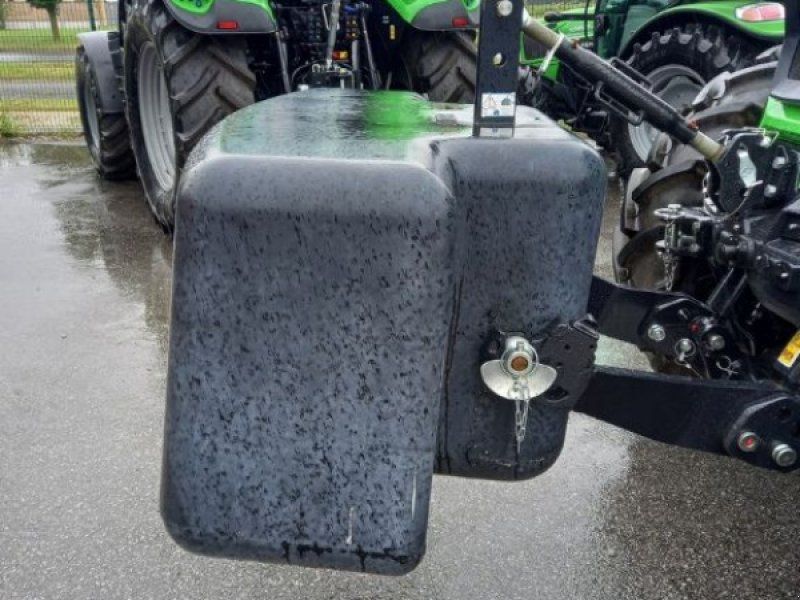 Deutz-Fahr Masse béton 1450 kgs