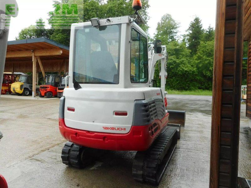 Takeuchi tb 235 (3.605kg) powertilt hydr. sw + 3 löffel