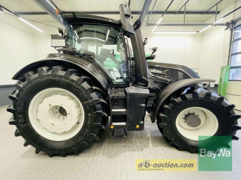 Valtra Q305
