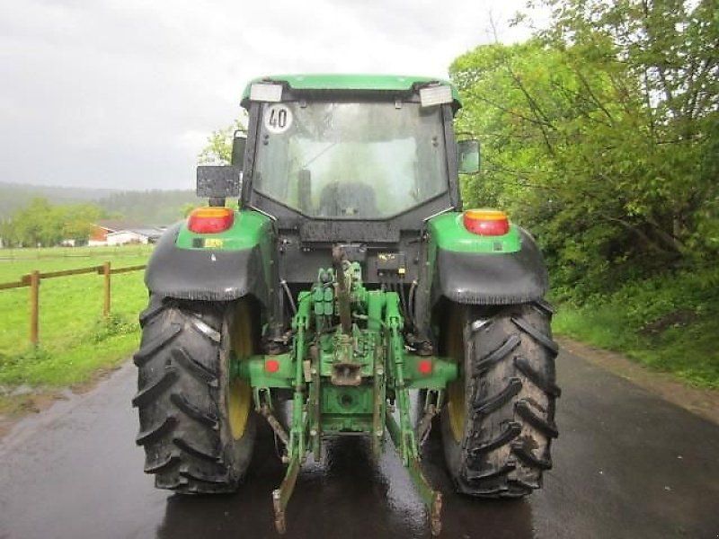 John Deere 6020