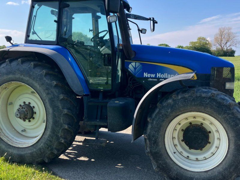 New Holland TM190